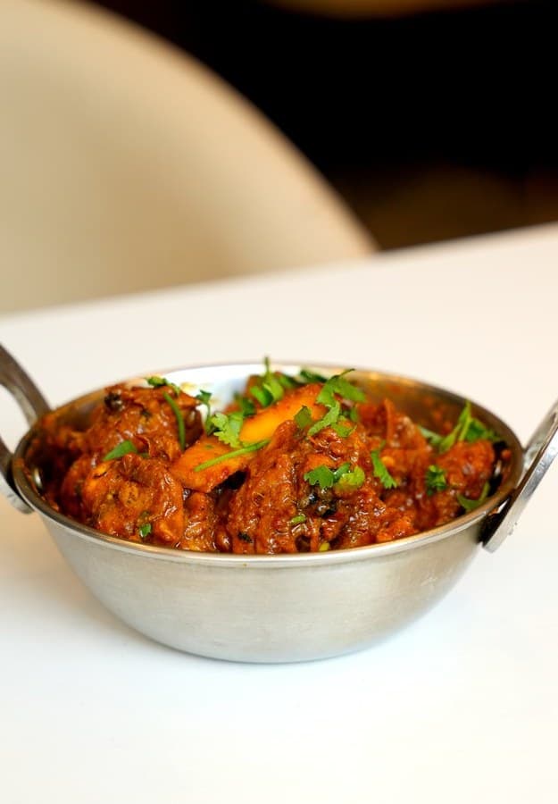 Pichu Potta Naatu Kozhi